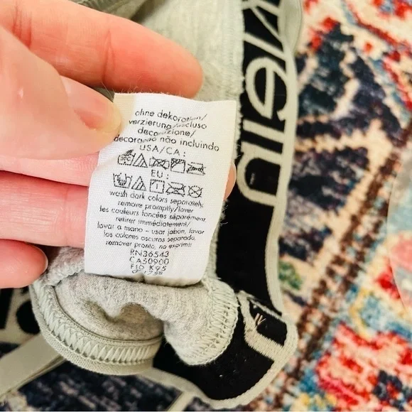 CALVIN KLEIN Light V Neck Bralette - Picture 4 of 5